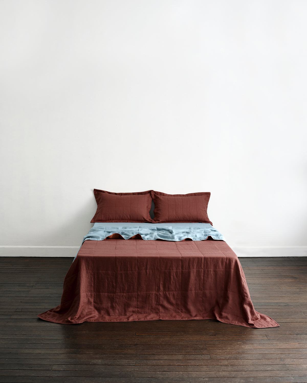 Cacao Lagoon Two-Tone Quilt – Bed Threads