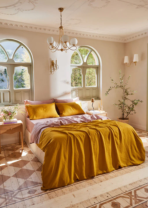 10 Summer Linen Colour Combinations to Give Your Bedroom a Sunny Outlook