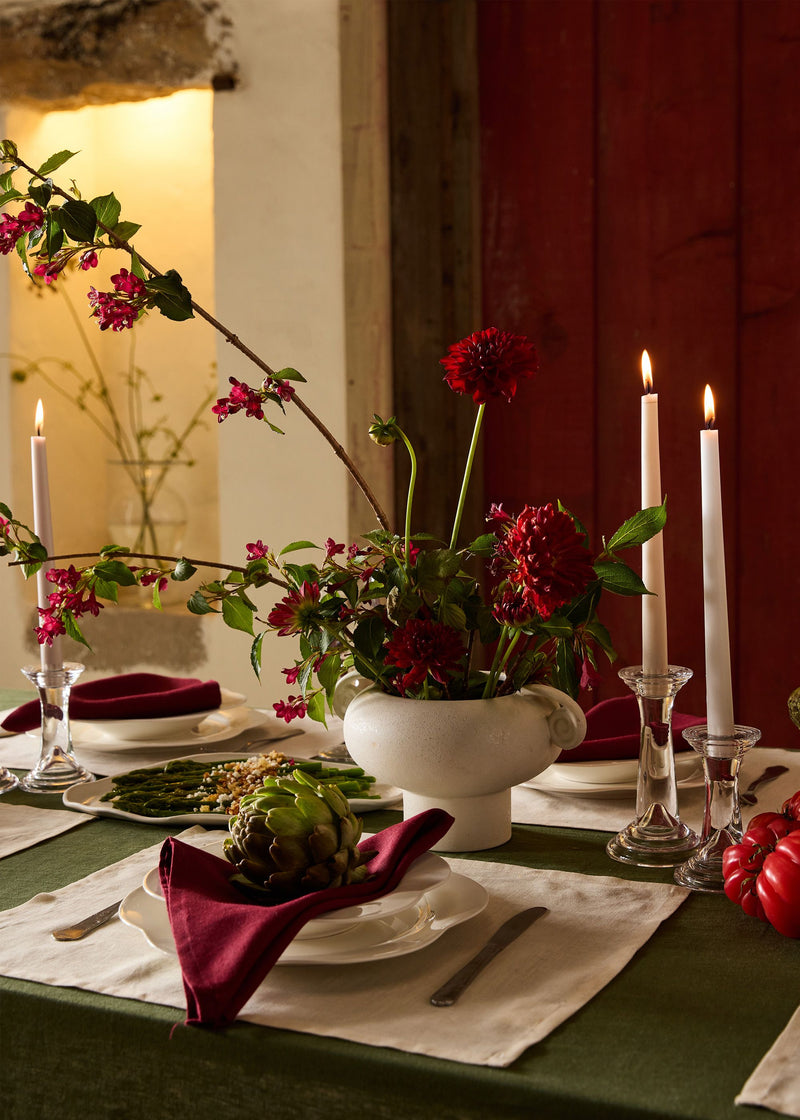 Small Space Holiday Decorating Ideas to Get Your Home in the Festive Spirit