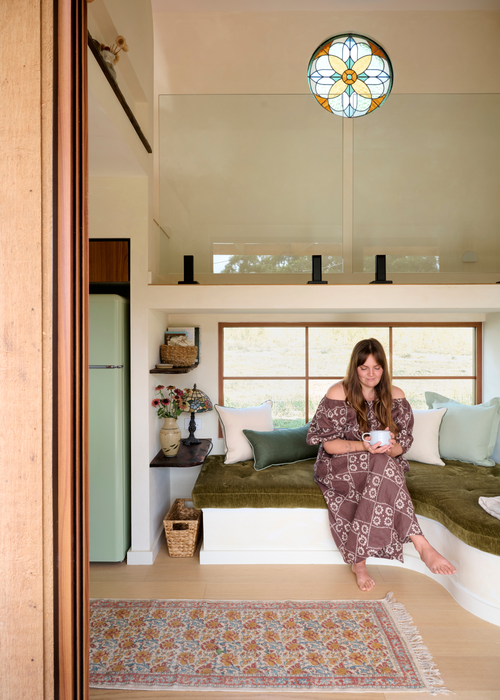 Maddison Cate’s Off-Grid Tiny Home Is a Cosy Oasis in Nature