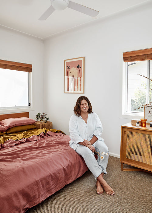 Tour the Beautiful Beachside Home of Florist Naomi Watt