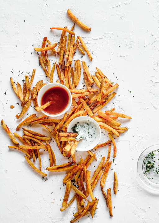 hot chips with tomato sauce ketchup