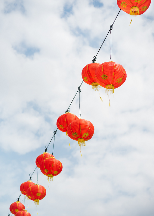 red chinese lanterns to celebrate Lunar New Year