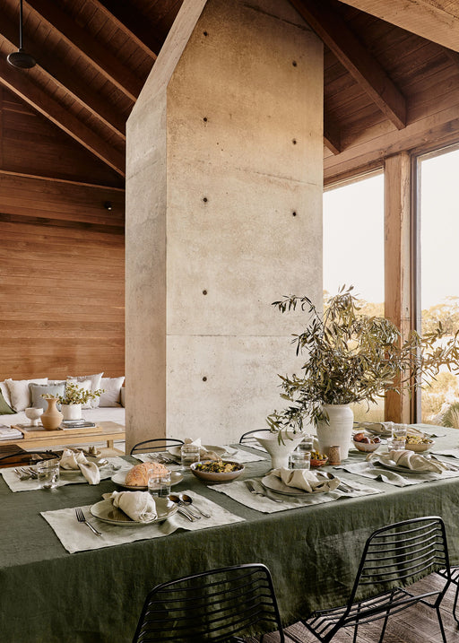 8 Fresh Linen Tableware Colour Combinations to Try This Summer