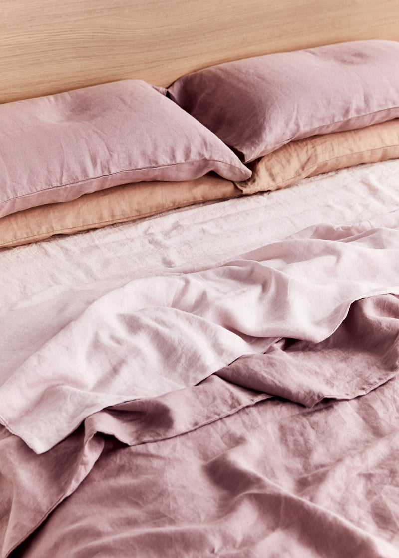 We Asked 5 People What Sleeping on Linen Sheets Feels Like - Here's What They Said