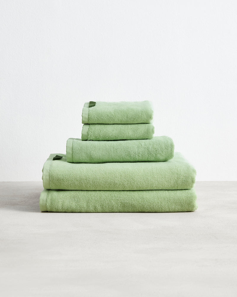 Apple 100% Cotton Terry Bath Sheet Bundle