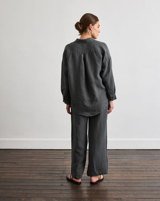 Lounge Long Sleeve Shirt in Charcoal